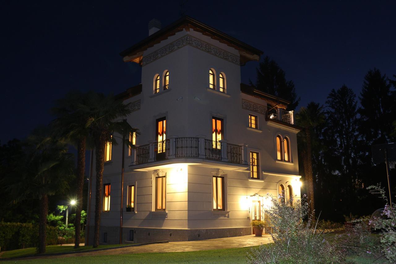 Villa Chiara B&B Biandronno Exterior foto